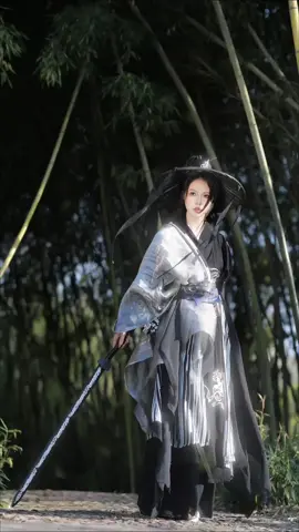 #hanfu汉服 #hanfuchinese #douyin抖音 #emxinh #đễthương #xuhuong #gaixinhchina 