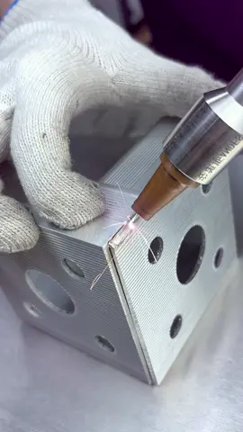 #เครื่องเชื่อมเลเซอร์มือถือ #เทคโนโลยีการเชื่อม #ช่างเชื่อม #welding #aluminum #stainlesssteel #iron 