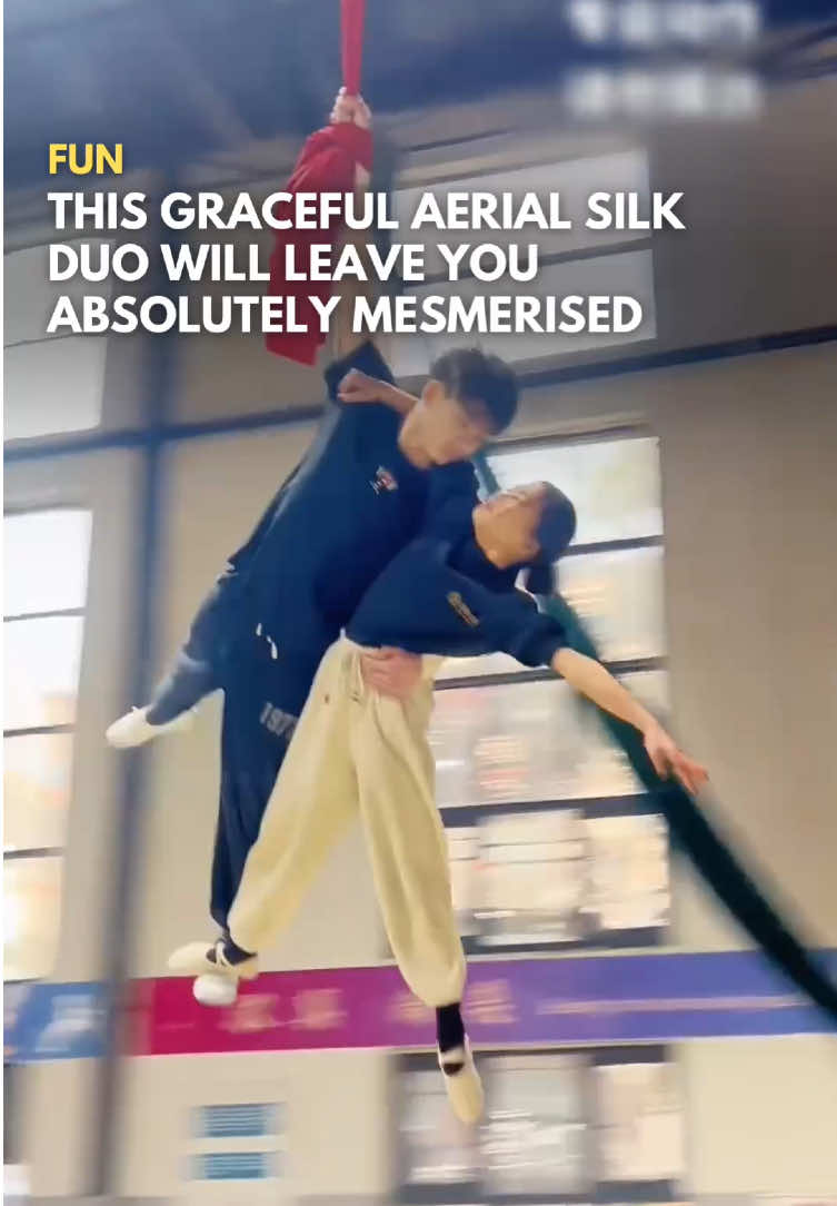 This is too beautiful, admin would’ve asked “what are we” mid-spin😭 Follow @saysdotcom for more fun stories! 🎥: @/dys7gi96w291 (Douyin) #SAYScomel