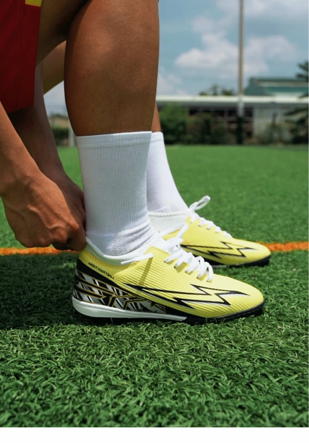 Món quà em tặng anh luôn trân quý #GiayDaBong #BongDa #XuHuong #MesutFootball #Mesut_Flash 
