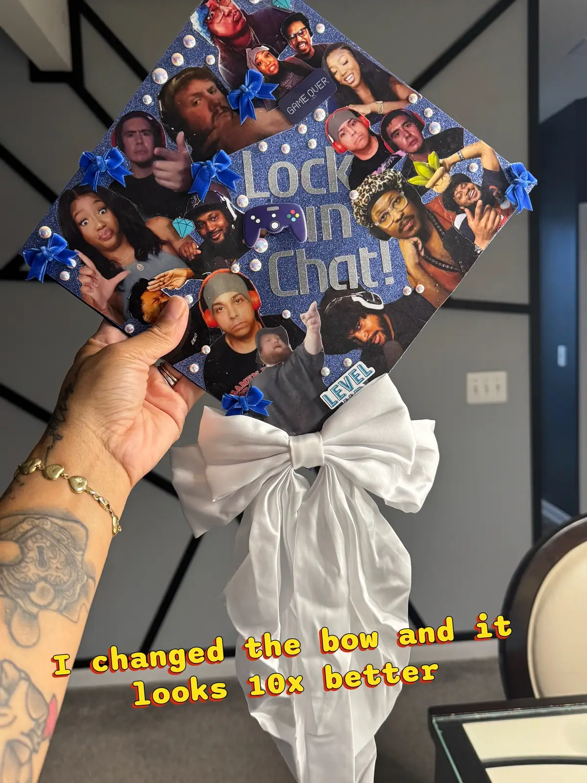 I changed the bow and it looks so much better. It falls more and flows more #graduation #graduation2025 #senior #crafty #custom #DIY #graduationcap #coryxkenshin #berleezy #caseoh #dashi #courtreezy #britani #jaykubzscouts #lockin #youtuber 