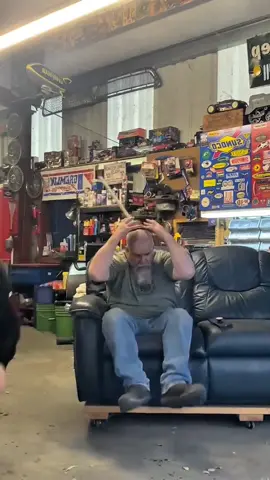 😂😂😂 #scarecam #jumpscare #scareprank #sofunny #prank #fun #funnycompilation #funnyvideo #funnymoments #entertainment #funnytiktok #fyp #trending #foryo 