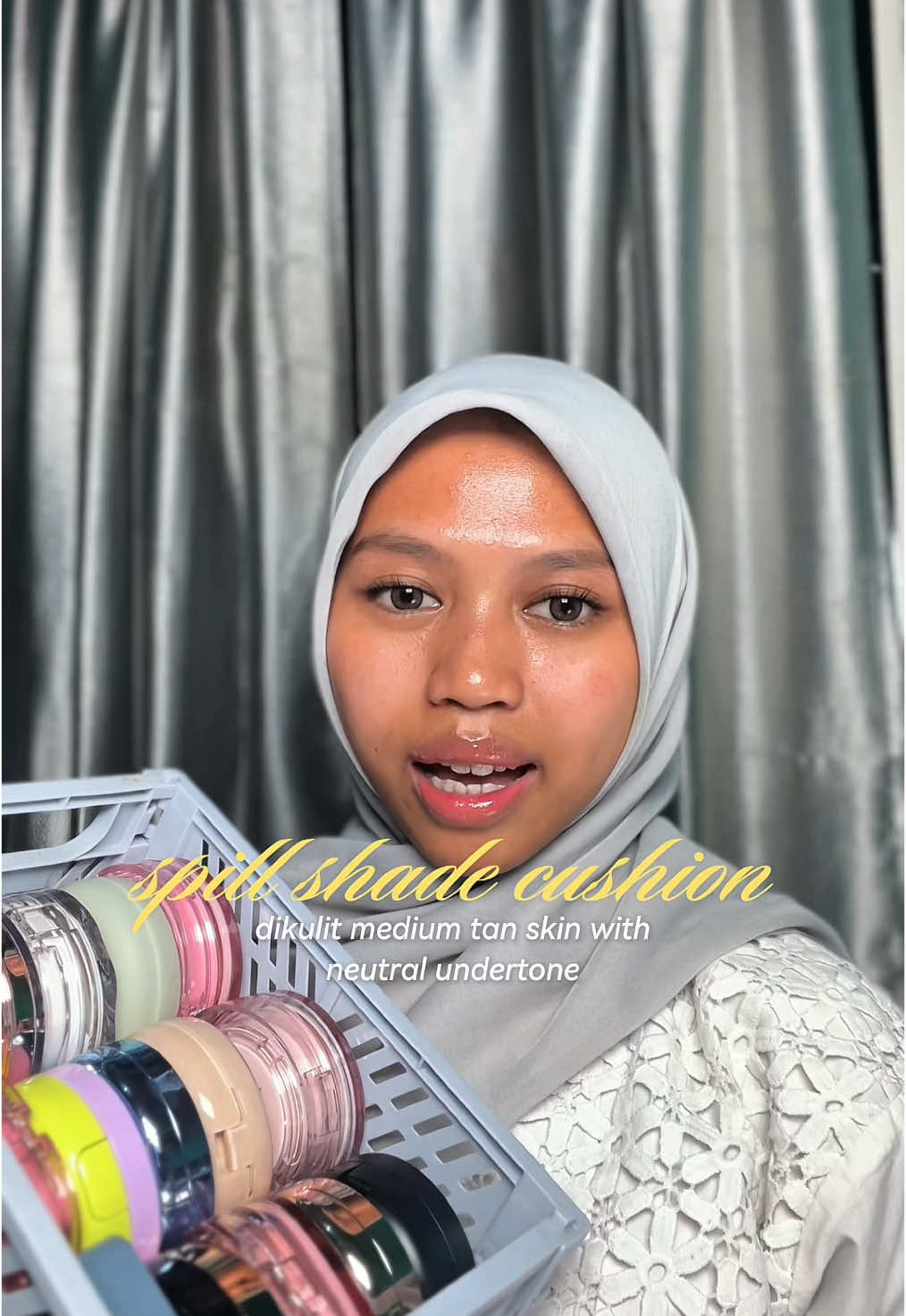 SAWO MATANG KUMPUL!!! aku spill dan swatch semua shade cushion yang aku punya!! semoga membantu ya🤎 hihi btw ini pertama kali aku take video ngomong langsung🤫 #cushion #cushionviral #cushionmatte #tanskin #mediumtanskin #neutralundertone #sawomatang 