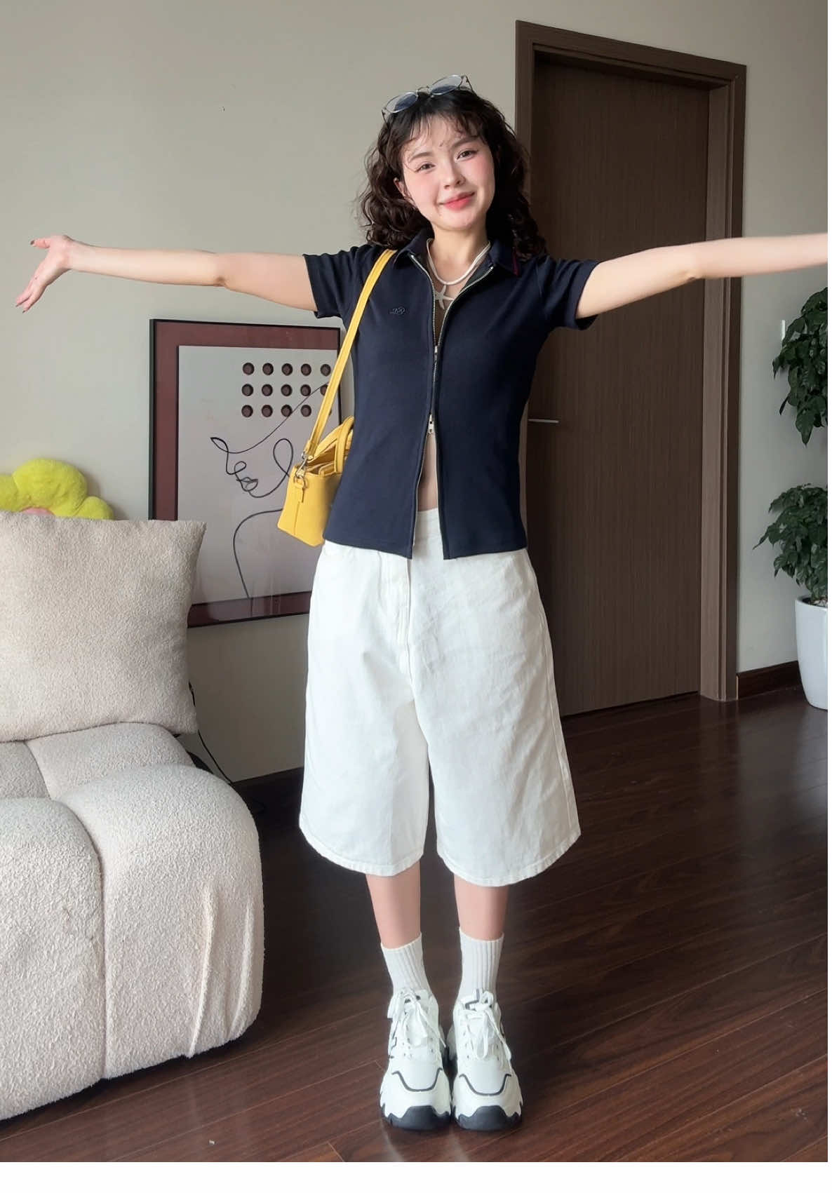 Hello 😎 #cemmery @CEMMERY #xuhuong #foryou #fyp #tryon #outfit #dailyoutfit #imentertainment 