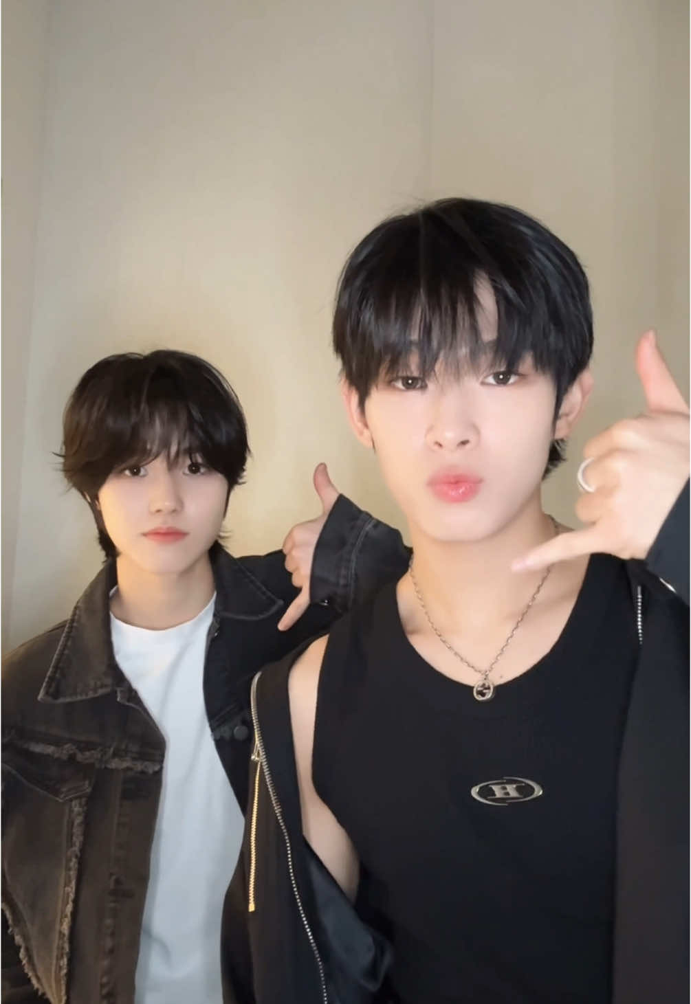 𝒖𝒉𝒉 𝒘𝒉𝒂𝒕 𝒈𝒂𝒏𝒈 𝒈𝒂𝒏𝒈  🖤 #AHOF #아홉 #STEVEN #스티븐 #JUWON #박주원 