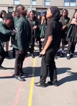 Girl tries to fight school boy #funn #fypppppppppppppppppppppppp #fyp #comedyvideo #vira #ronaldo #fighter #scrap 