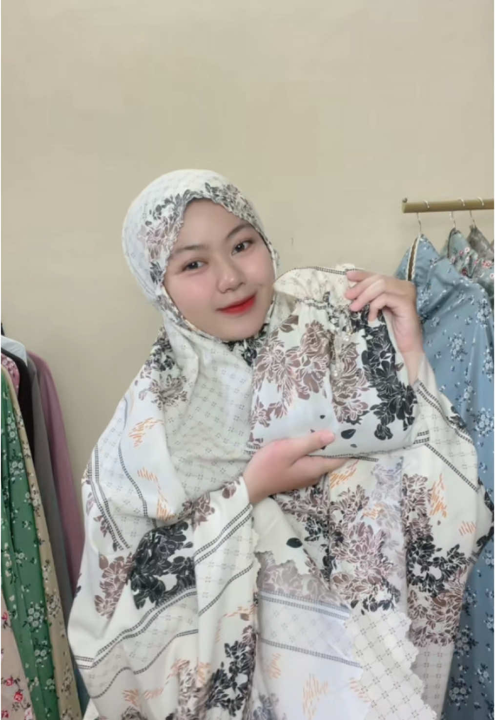 #mukenahcantik #wibgajian #fyp #mukenapremium #mukena2in1 