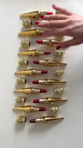 Christian Louboutin Silky Velvet Customized Vanity Kit Limited 001 Lipstick