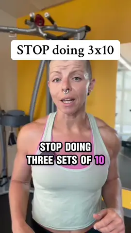Hypertrophy training gets your muscle super built 💪🔥 It’s a little higher rep and a little more aggressive.  But that’s what your muscles need if you want them to seriously grow.  They need to be challenged and doing the bare minimum won’t cut it.  DM for coaching.  Follow for more muscle building tips 💪 #buildmuscle #fitover40 #womenover40 #onlinecoach 