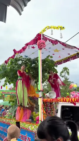 Hàng triệu triệu con tim hướng đến ngày Đại Lễ 18-5 ngày trọng đại thiêng liêng của Tổ Thầy khai sáng nền Đạo Phật Giáo Hòa Hảo 18-5-1939 Kỷ Mão - 18-5 âm lịch -2025 Ất Tỵ kỷ niệm lần thứ 86 năm .