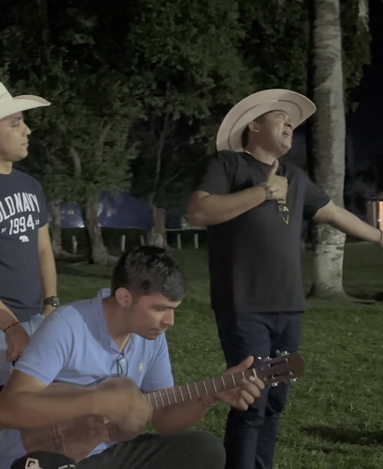 El sentimiento que da escuchar esta canción en vivo es otra cosa🥲 #Poramorallano #fyp #venezuela🇻🇪 #2025 #fyppppppppppppppppppppppp #cinematic #reinaldoacuña #ramonblancojr #joropo #llanura #llano @REINALDO ACUÑA @Ramón Blanco jr 🐎🐴 