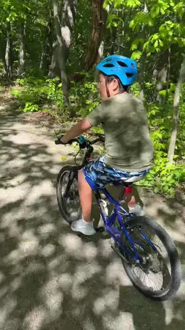 #bike #dirtbikekidz #pee #park #bicicleta #parque #funny #divertido 