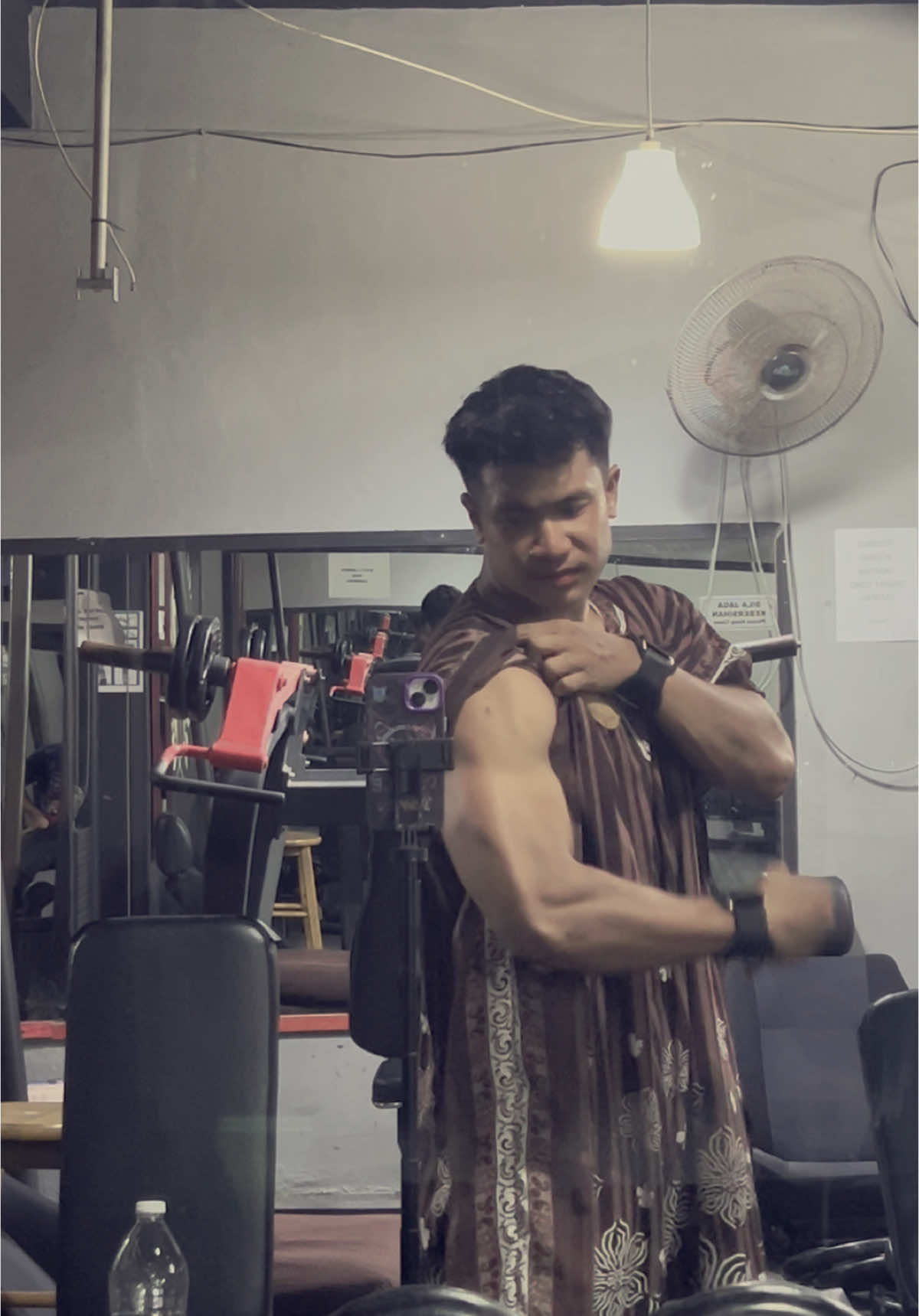 Baju ni biasanya pakej skali dgn hanger. #gym #CapCut #workoutmotivation #bajumurah #bajukelawar #fy #fyp #fyppppppppppppppppppppppp #masukberanda 