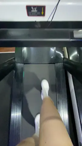 “Bạn đang sống thật hay chỉ đang tồn tại qua ngày?”🌻#gymmotivation🏋️‍♀️ #gym 