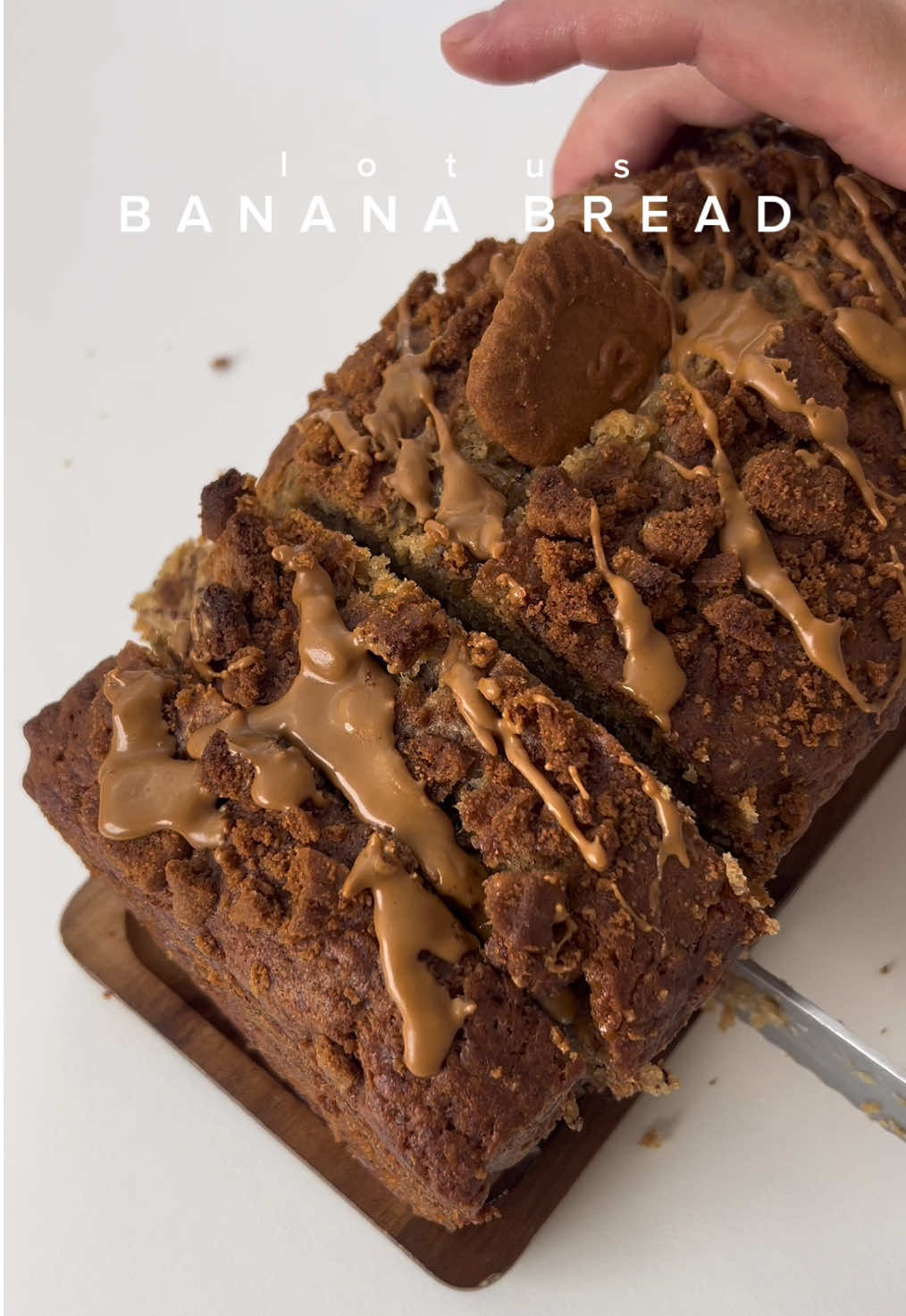 This Lotus Biscoff Banana Bread is everything you didn’t know you needed – soft, moist, and packed with flavor. Recipe coming soon to my website: delicate-kitchen.com (link in bio)💕 #lotus #biscoff #bananabread #bananabreadrecipe #Recipe #baking #sweets #food #bakingtok 