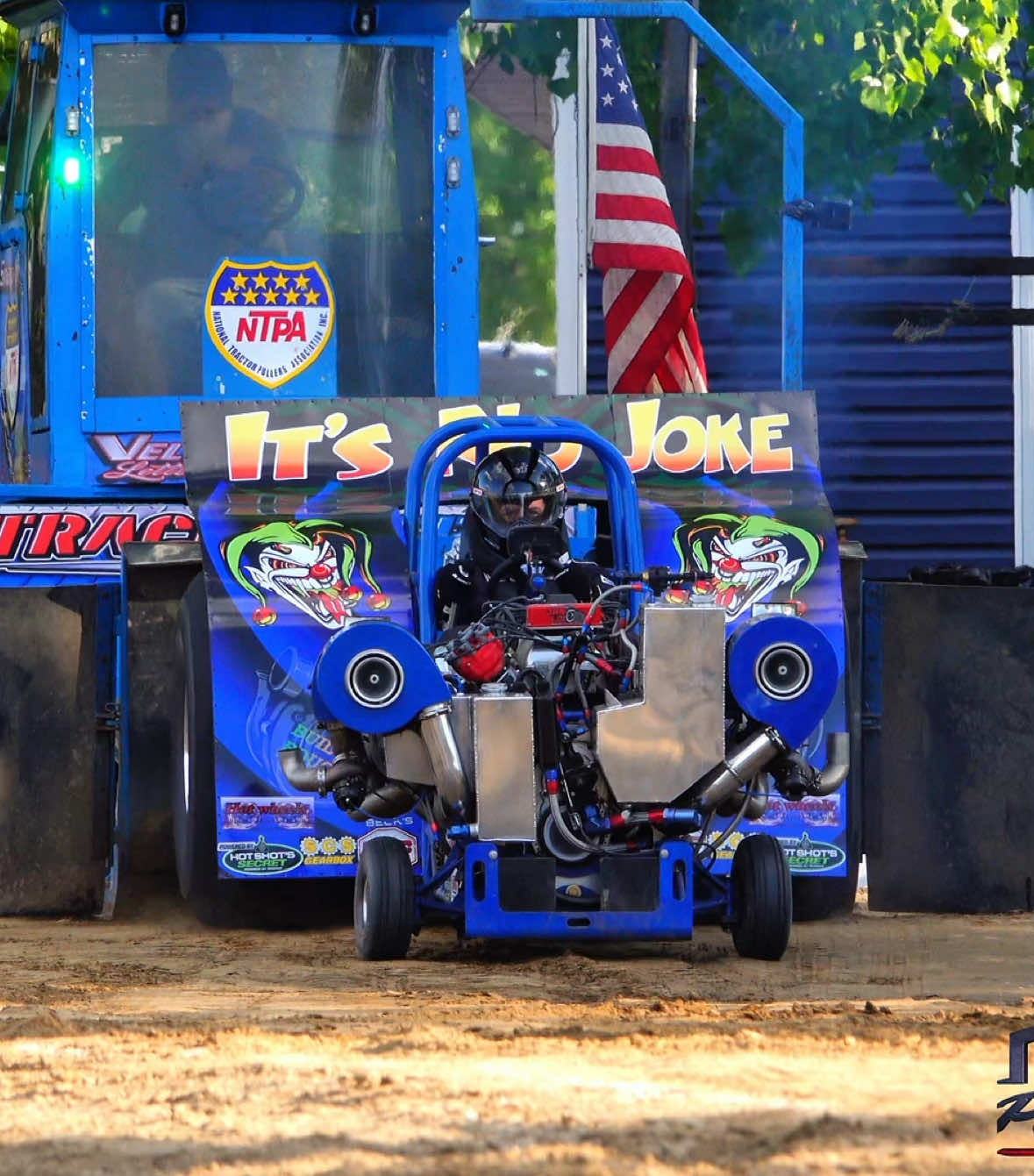 The “It’s No Joke” Twin Turbocharged Mini Rod pulling at the Kevin Rud Memorial 2025!! 🔥😱 #minirod #turbocharged #tractorpulling