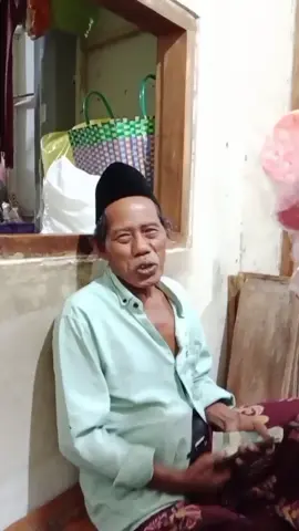 Pantun Madura  #pantunmadura #madurapride #maduraviral #pantun #fyp #viral #trending 