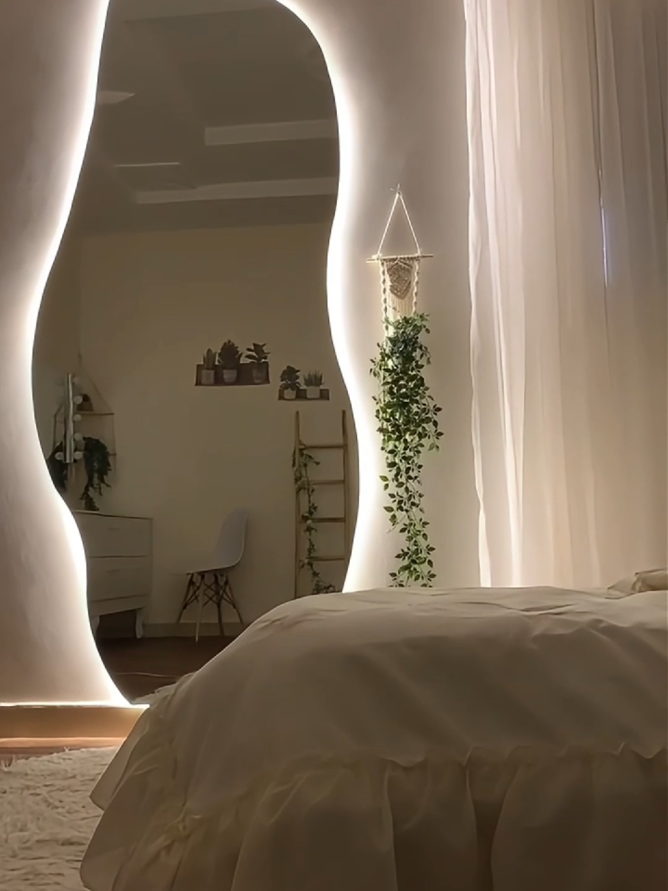 #produtodequalidade #lojaoline #promocoes #ofertas #compreagora #desingdeinteriores #espelhodecorativo #casadecorada #decoracaodeinteriores #espelhocomled 