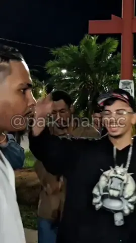 só pequenos príncipes se cativam com raposas🦊 (segue o homi aí) @batalhadapjrf1 // @realvizzaurea.og • • • • • • • • • • • • • • • #rap #paikuhanmc #batalhaderima #freestylerap #batalhadaaldeia #df