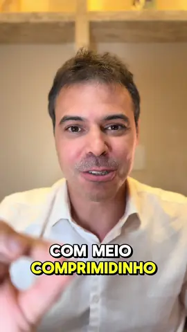 🧠 Um comprimido. Meia dose. A cada dois dias. 📈 Pode parecer pouco… mas essa microestratégia tem chamado atenção em consultórios por melhorar indicadores hormonais e devolver o ritmo de quem anda no modo econômico. Você sente que está rendendo menos nos treinos, acordando mais cansado ou que a sua energia simplesmente não é mais a mesma? ⚙️ Neste vídeo, explico um protocolo médico simples que pode ajudar no equilíbrio hormonal masculino, com impacto direto na disposição, foco e desempenho físico — tudo com segurança e sob orientação. 🎯 A ciência está nos detalhes. E às vezes, a diferença está em meio comprimido. #S#SaudeMasculinaP#PerformanceMasculinaE#EquilibrioHormonalV#VitalidadeE#EnergiaTodoDiaM#MedicinaInteligenteB#BemEstarR#RotinaSaudavelC#CuidadoComAHormonalF#FocoEDisposicaoH#HomemModernoT#TikTokSaudeVidaComQualidade