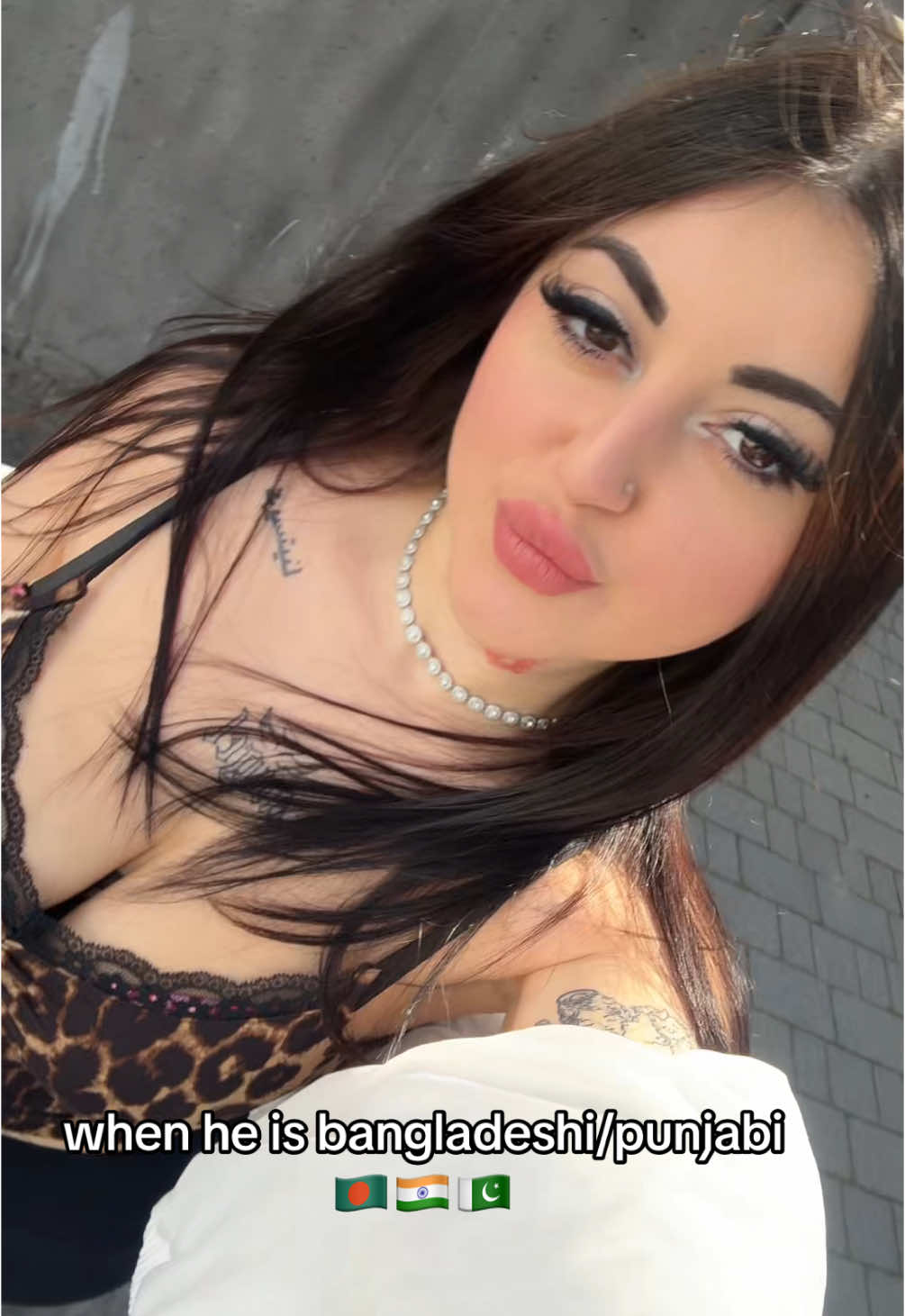#trend #tiktok #flags #india #pakistan #bangladesh #likeme #followme #makemeviral #bolzano #italy #beautiful #bengali #girl #tiktok_bangladesh #tiktok_india 
