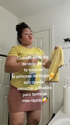 Suerte que la silla aguantó conmigo 🤣🤣🤣