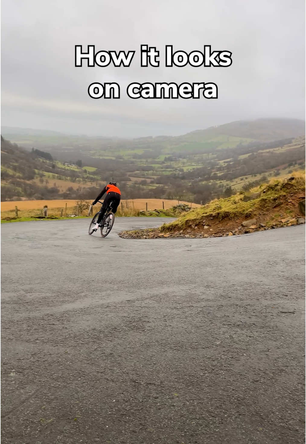 When you feel like you’re flying but the camera footage makes you look like a snail. 😫🐌 #cyclingmemes #relatable #cyclinglife #cyclistproblems #bikelife #howitlooksvshowitfeels #roadbike #roadbiketiktok #roadbikes #roadcycling #humour #cyclists 