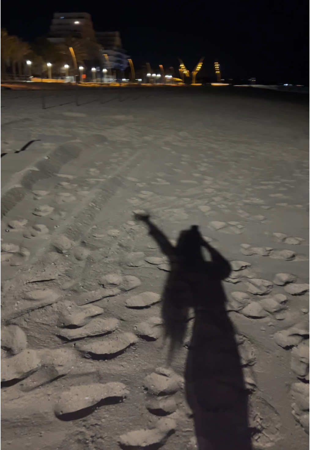 night beach walks >>> #beach #ocean #walks #portugal #fyp #foryoupage #Summer #travel 