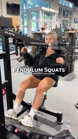 this machine is not your quad’s friend😂❌ #workouttips #gymadvice #gymgirl #fitgirl #Fitness #workout #legday #squat #squats #squatgains #glutes #quads #miami #florida #miamibeach 