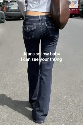 Low rise 4ever🤞#lowrisejeans #jeans #flaredjeans #baggyjeans #style #swag #relatable #stockholmstyle #streetwear #bootcutjeans #bootcut #viral