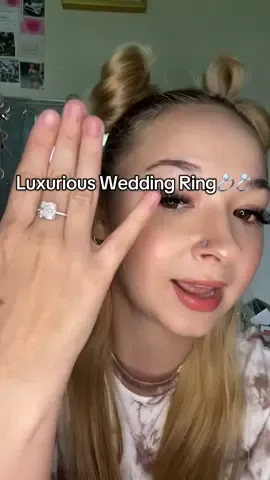 It’s really cheap but looks so expensive! #rings #weddingrings #engagementring #marriedlife #couplestok #jewelry #Sixcitys #tiktokshop #vacationring 