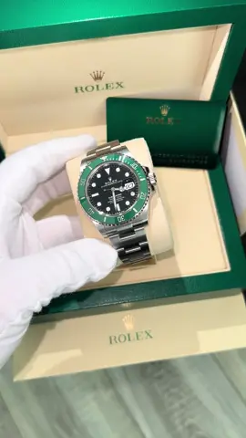 Rolex Submariner Date 41mm “Starbucks” ☕️ Reference: 126610LV (2024) Fullset📦📚💳 Available Now ✅
