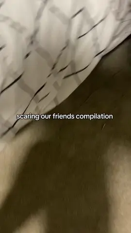 XDDDDDD #college #prank #scare #scareprank #roommate #friend #friends #jumpscare #foryou #fy #fyp #foryoupage #fypシ 