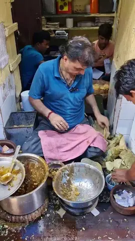 Asli street food ka asli maza – sirf Laali Changhani ki Club Kachori mein! #laalichanghani #clubkachori #indianstreetfood #kachorilovers #desikhana 
