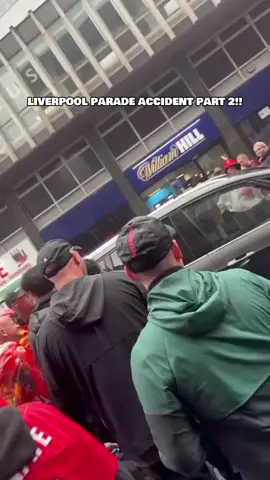 Liverpool parade accident #viralclips1700#liverpool#fans#parade