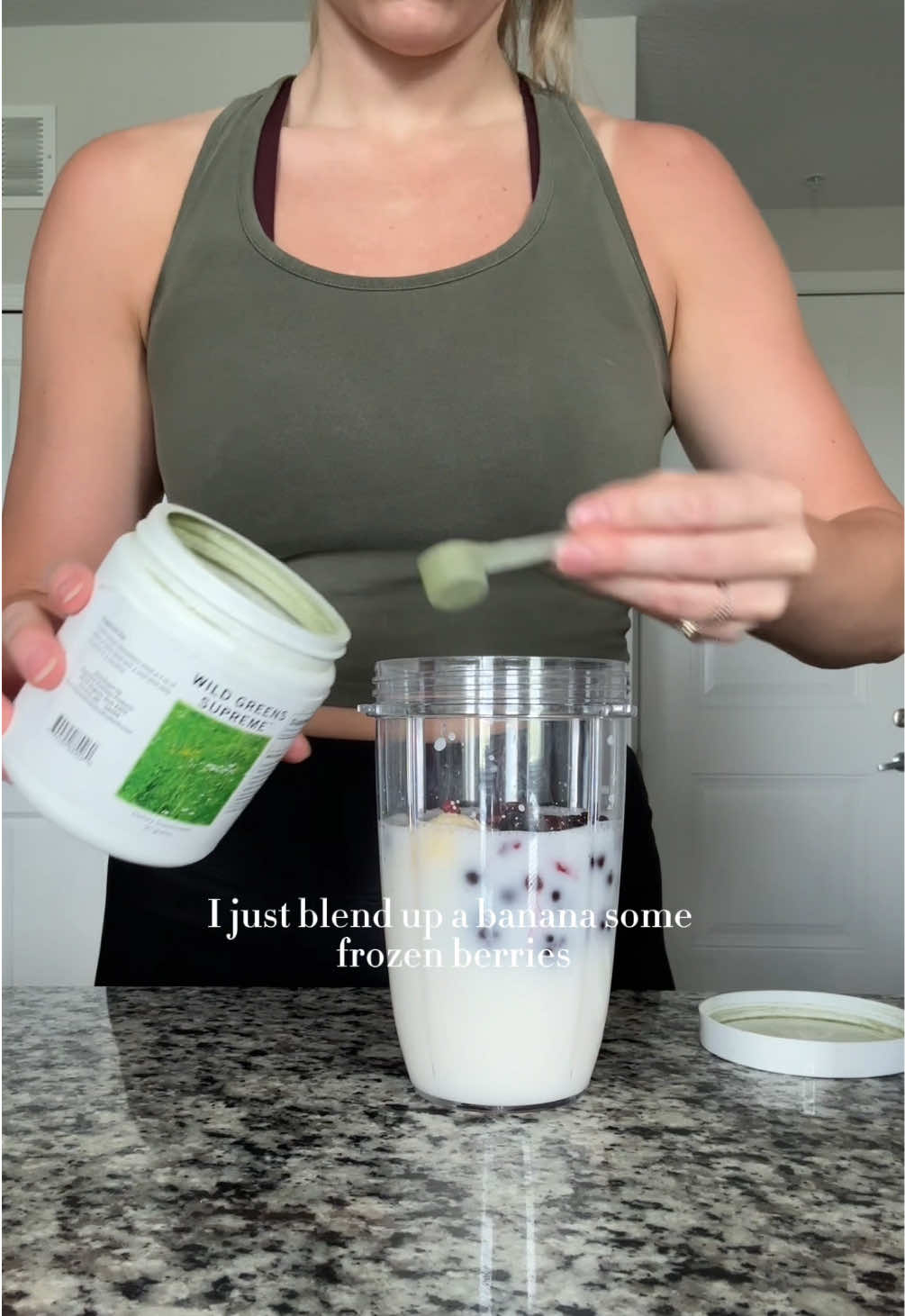 $20 smoothies should be illegal. PERIOD! • • • #smoothierecipe #postworkoutmeal #smoothierecipes #proteinsmoothie 