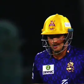 is bande ne kiya struggle ki batting & Fielding main Proud Queeta Gladiators  #hassannawaz #cricketlovers #fyp #viralvideo #foryoupageofficiall #cricket #pakistancricket #foryou 