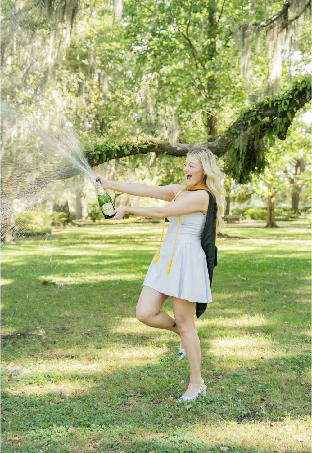 The moment versus the photo! 🐝🎓✨🤍 #graduation #grad #gradphotos #graduationphotos #gradphotoshoot #gradpics #graduationphotoshoot #graduationpics #scad #scadalumni #scadstudent #scadsavannah #scadgrad #scadgraduation #scadbound #scadbees #scadsocial #scadsocialclub #scadsocialstrategy 
