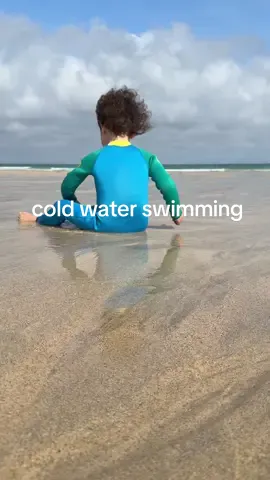 I definitely used to think wetsuits are only for more extreme water sports like scuba diving or surfing  🏖️  #beach #wetsuit #coldwater #swim #vacation #holiday 