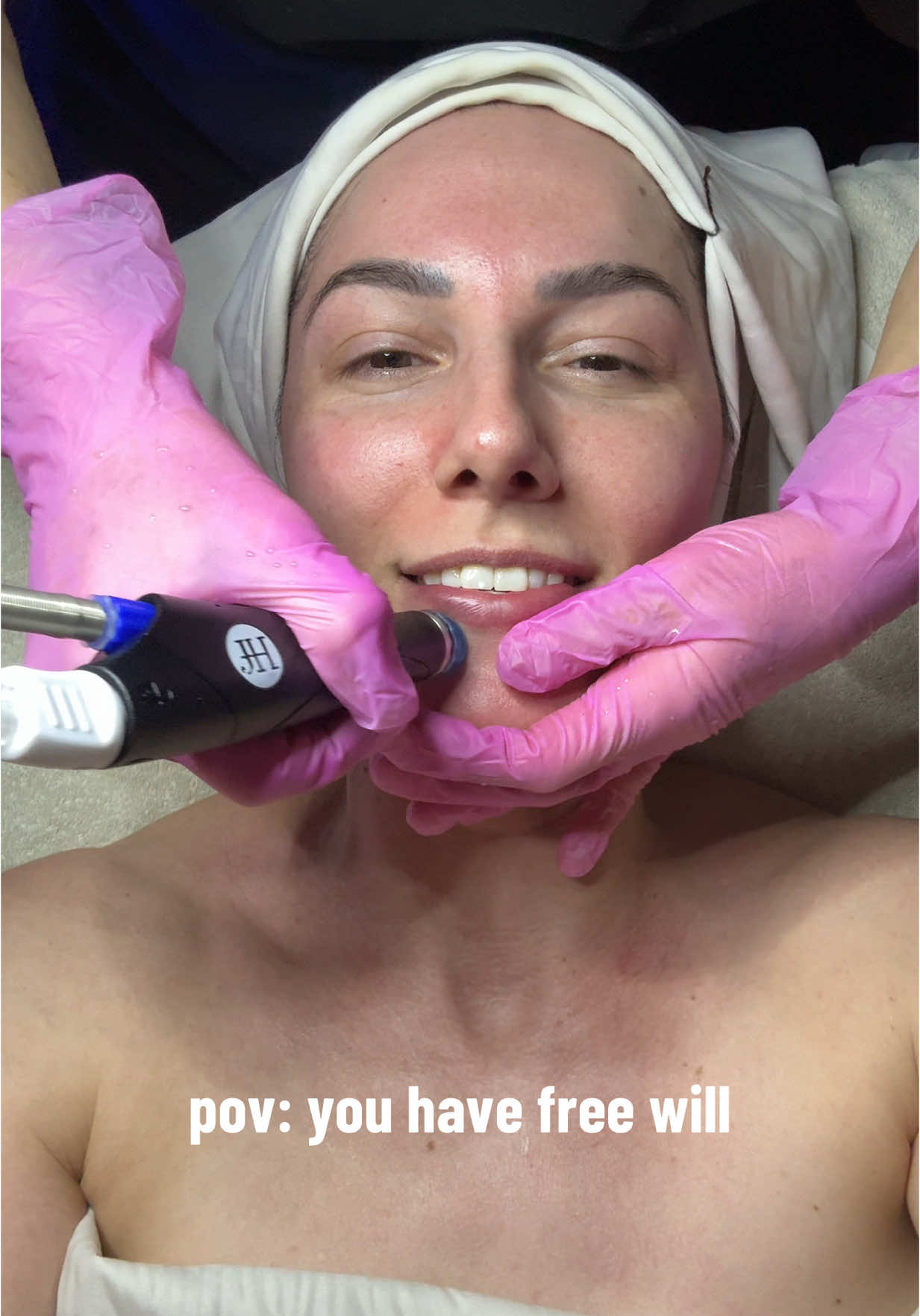 to do all the fun beauty things 👯‍♀️💗 #medspa & #emface for me  🧖🏼‍♀️  @BB_BeautyLounge_Tucson @Tatumgartistry @Shark Beauty @Hydrafacial #skintok  