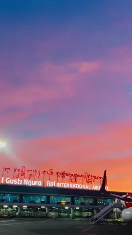 Pov : menikmati sunrise di Igusti ngurah rai #bali #igustingurahraiairport 