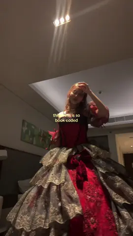 princess gowns my beloved (this was my prom dress i luv it) #BookTok #outfit #gown #princess #prom #fyp #foryou #foryoupage #goldenbrown #aesthetic #medieval #prom #ballgown #dress #promgown #fantasy #romantasy #caraval 