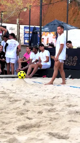 Rei do Block 🚫🤷 #shark #attack #bloqueio #passanada #🚫 #❌ #portafechada #eujogofutevolei #futevoleibrasil #futevolei #atletaprofissional #atletafocado #Lifestyle #bomenovo #midia #naovaisubirninguem #tudoquevaivolta #rj #rei  @Soberbos Futevôlei @Eu Jogo Futevôlei 