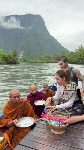 ทำบุญร่วมชาติตักบาทไหมโยม สปป🇱🇦 #ดันขึ้นฟีดที #เปิดการมองเห็น 