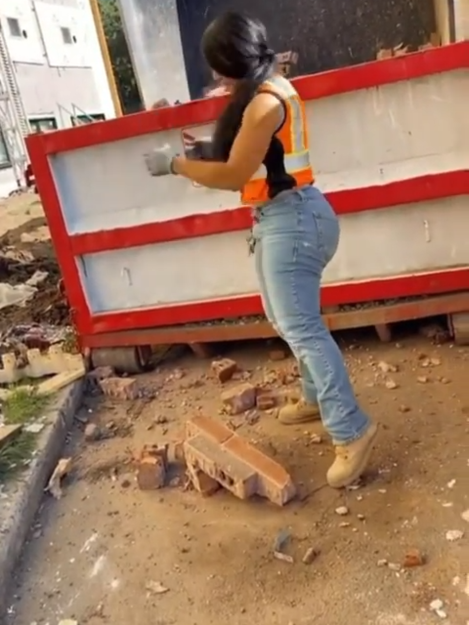 The hardest working contstruction worker out there #latina #latinas #latino #latinos #latinostiktok #cholo #chola #goviral #gangster #mexico #summervibes #Summer #summer2025 #blowthisup #fypシ #fypシ゚viral #foryou #foryoupage #tiktok #summeroutfit