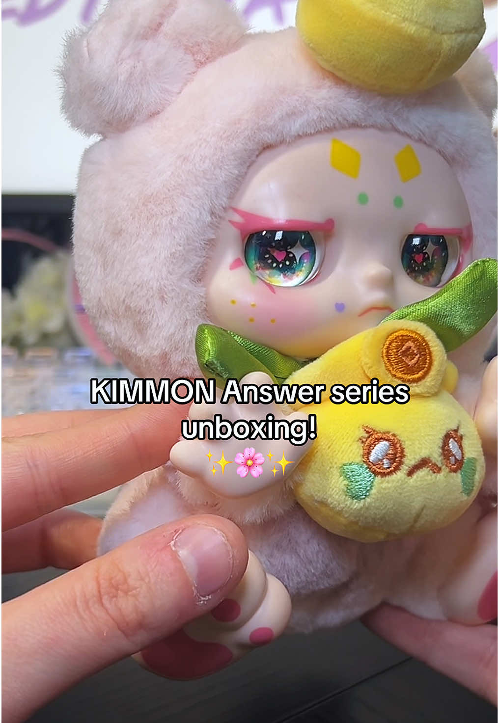 Love how the eyes look like they’re following you! 😍 #kimmon #kimmonblindbox #blindbox #mysterybox #kimmonanswerseries #calembou #TikTokShopMemorialDay @Calembou 