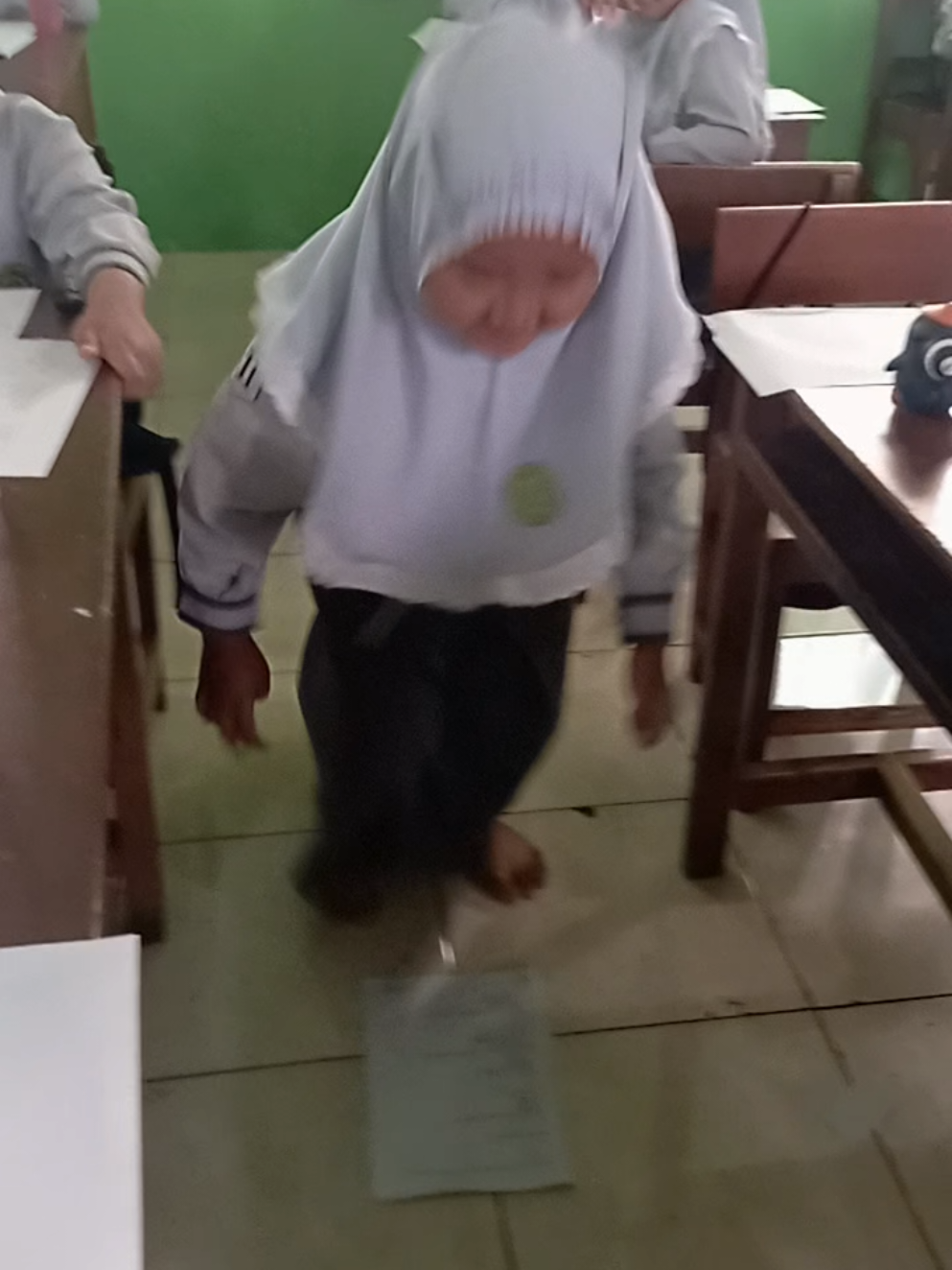 siapa yg salaahh?? 🤣🤣🤣 #ujiansemester #assesment #asat #muriba 