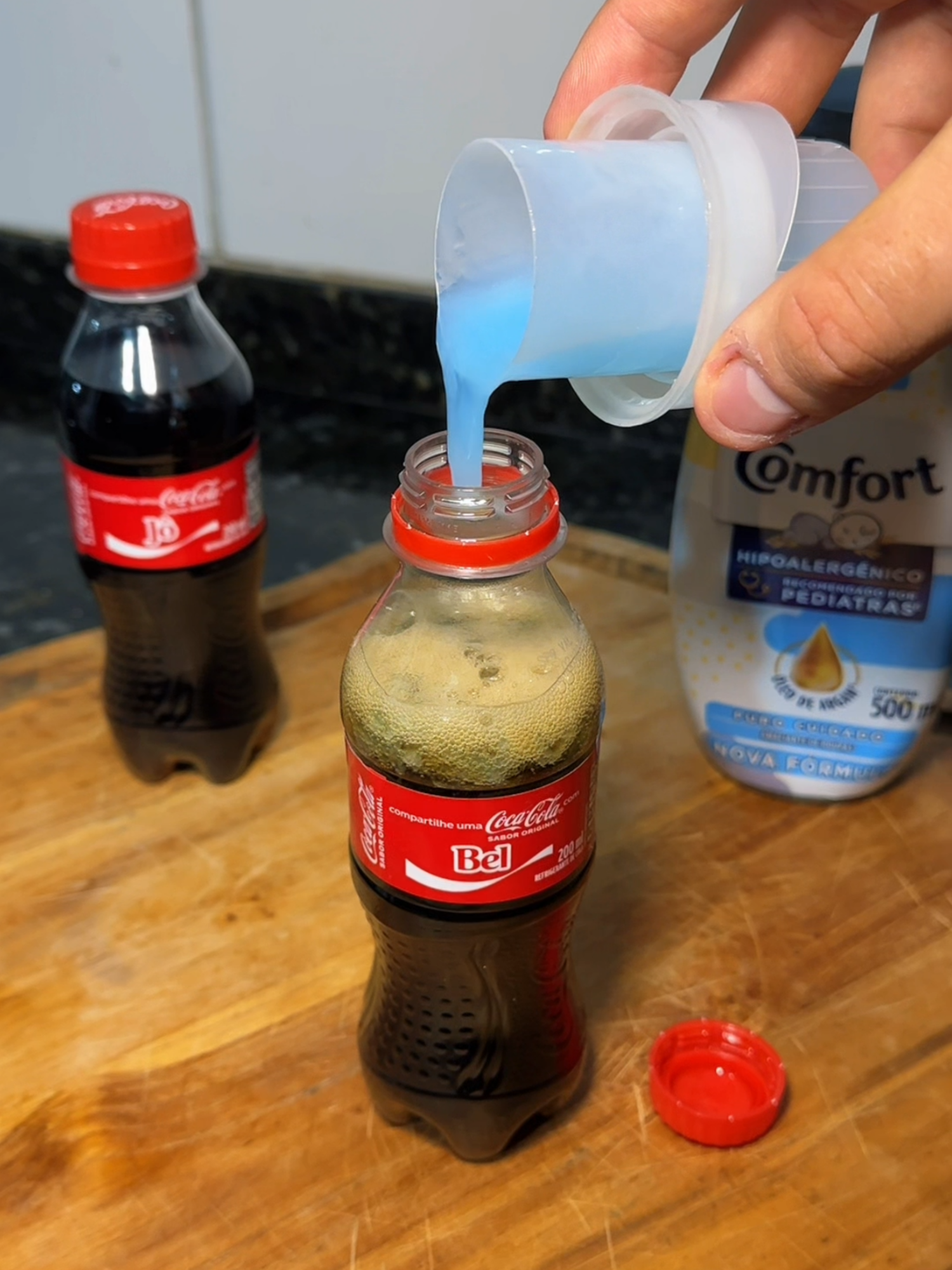 Mix fabric softener with coca cola...And now I don't need to buy cleaners anymore!! #LifeHack #homehacks #tips