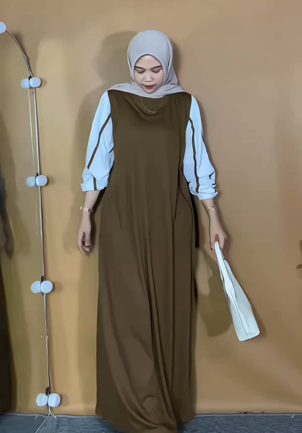 Rekomendasi dress simple cantik🤎💫 #dressoutfit #dress #rekomendasi 