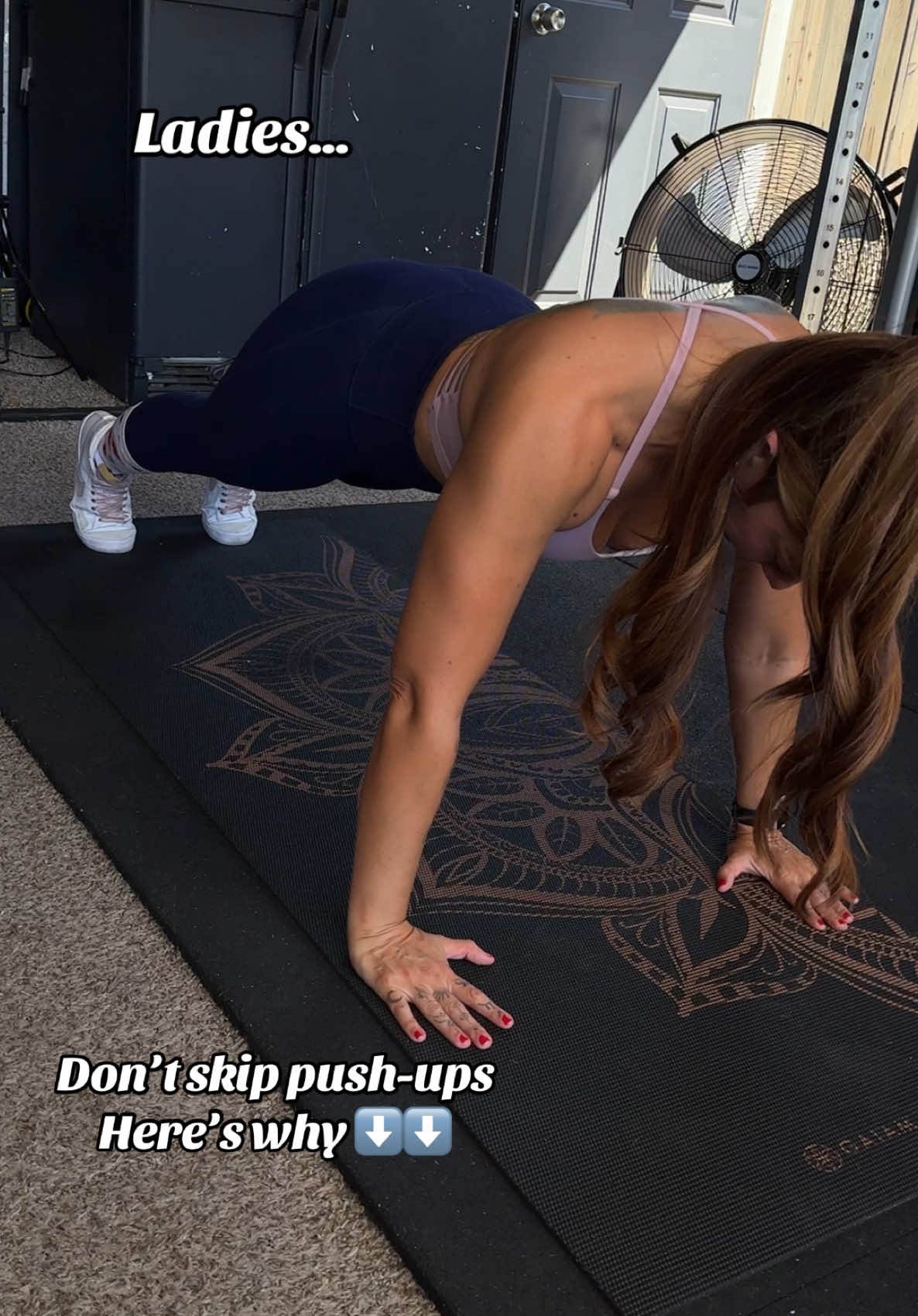 Pushups are a great exercise because they engage multiple muscle groups at once, including the chest, shoulders, triceps, core, and even the legs, making them an efficient full-body workout. They require no equipment, making them accessible anywhere, and can be easily modified to suit any fitness level. Pushups also help build functional strength and improve posture, stability, and endurance. Their simplicity and effectiveness make them a staple in nearly every fitness routine. #pushups #stronggirl #gymgirl #womensfitness #fitnesstrainer #ladieswholift #fitnessgirl #fitnesstips 